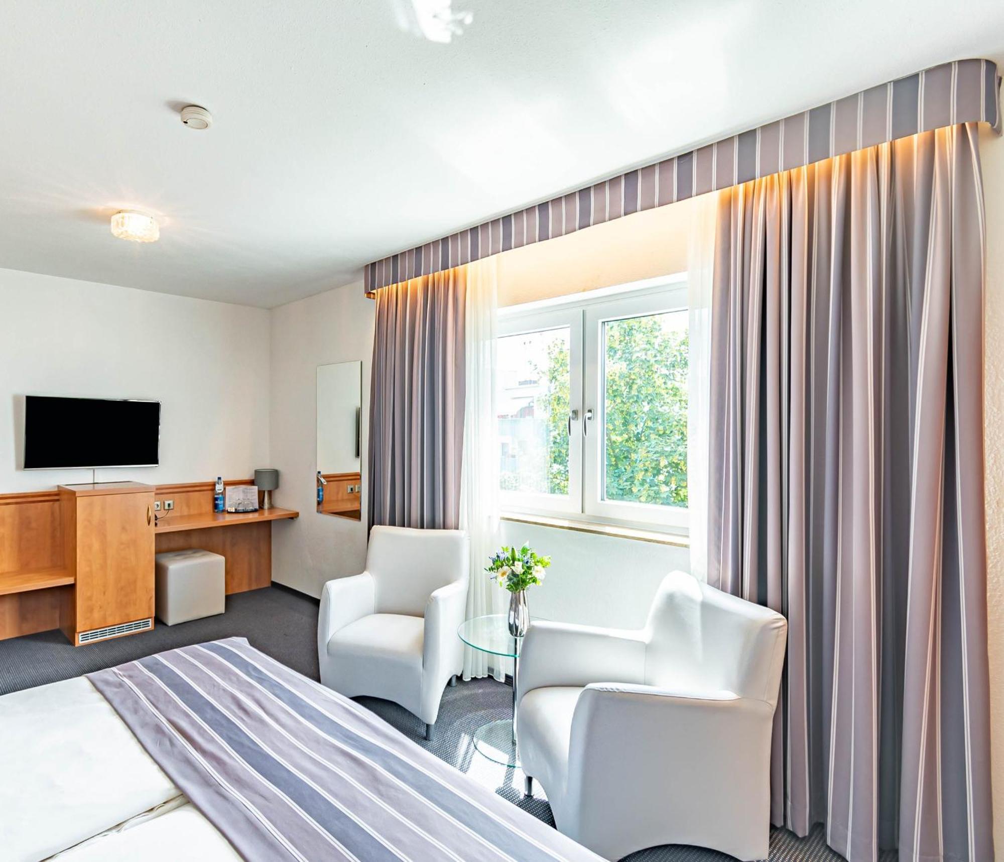 Parkhotel Sonnenberg Eltville am Rhein Dış mekan fotoğraf